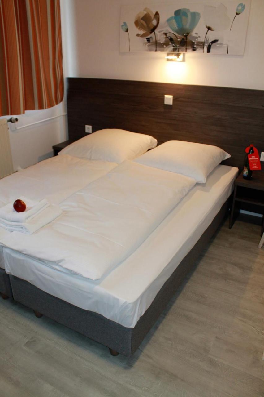 Pionier Hotel Hamburg Wandsbek Экстерьер фото